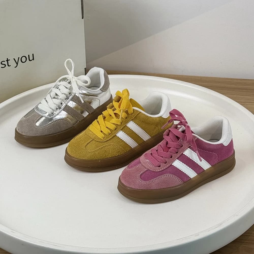 נעלי ספורט לילדים - סטייל ונוחות לכל עונה!